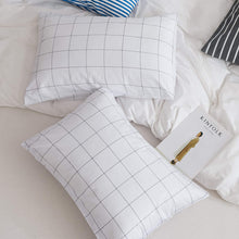Load image into Gallery viewer, Natural Cotton Pillowcases Set White with Black Grid Envelope Closure（2 Pack） - JELLYMONI
